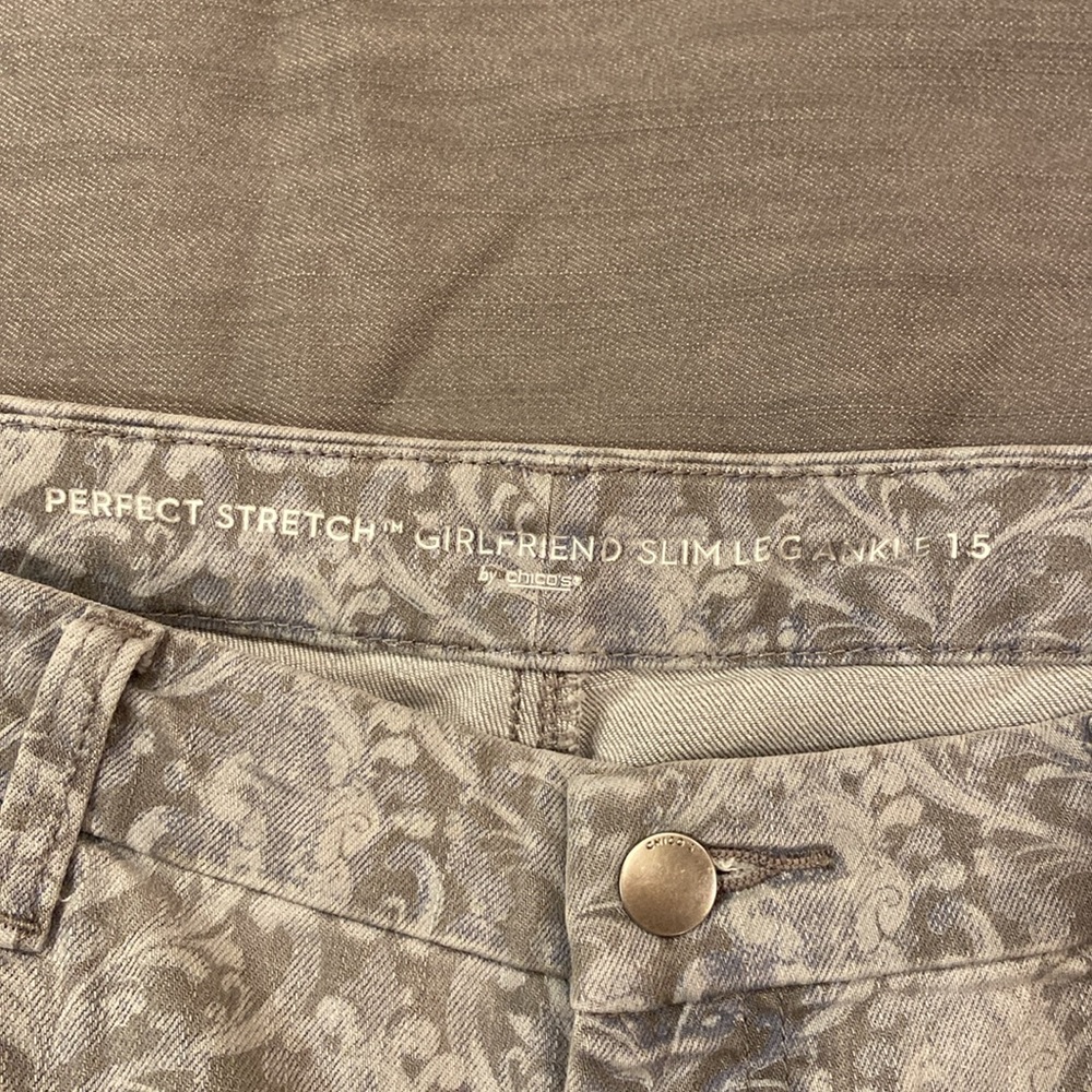 Chicos perfect stretch girlfriend slim leg ankle, Chicos size 1.5=size 10 - Picture 3 of 10